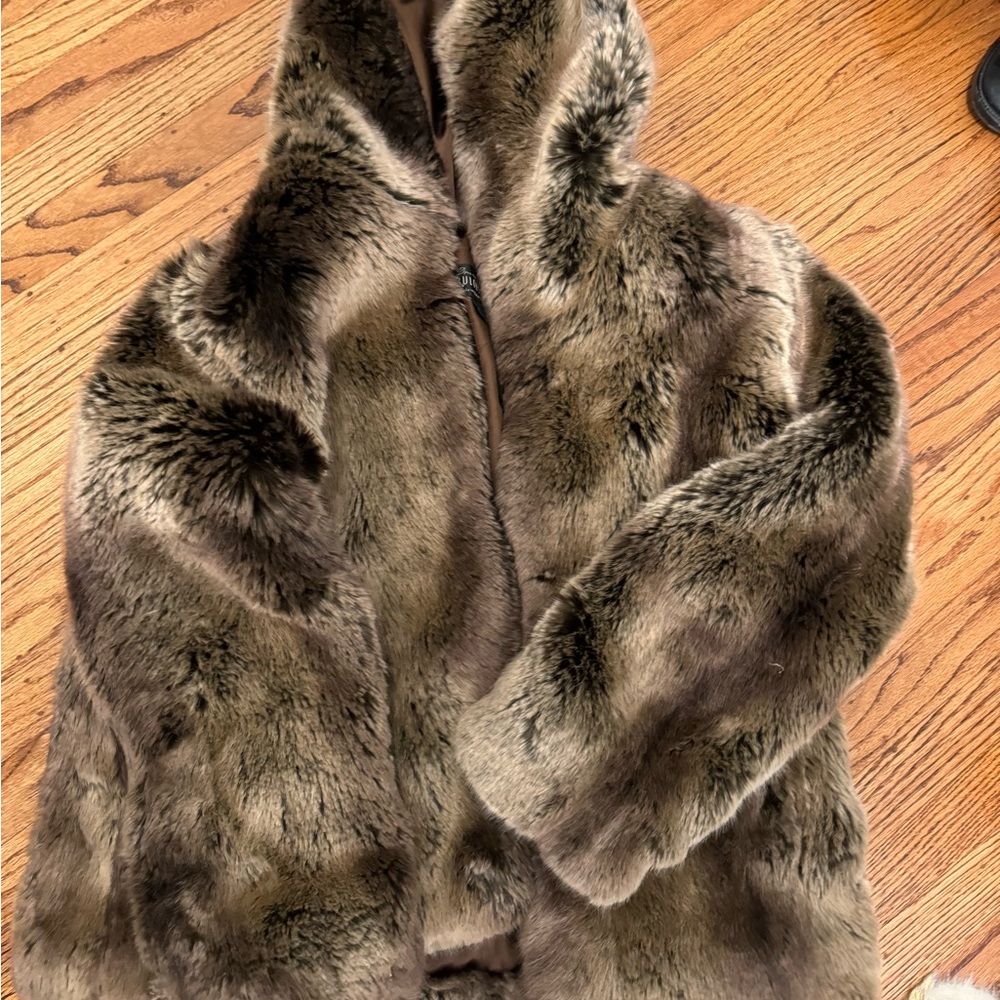 Fabulous Furs Luxurious Brown Faux Fur Jacket